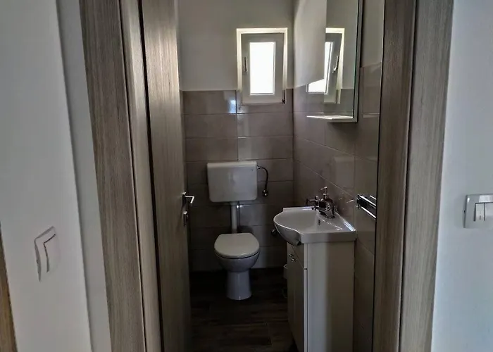 In Okrug Gornji With Sea View, Balcony, Air Conditioning, Wifi 5059-4 Appartement