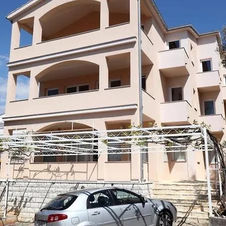 In Okrug Gornji With Sea View, Balcony, Air Conditioning, Wifi 5059-4 Trogir