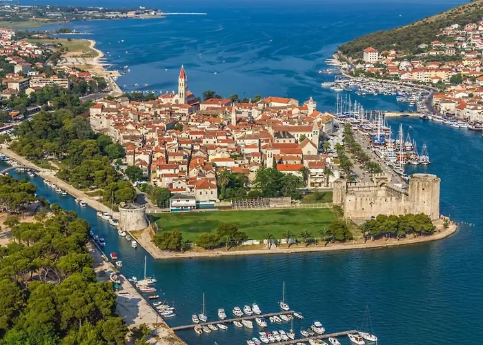 Apartment In Okrug Gornji With Sea View, Balcony, Air Conditioning, Wifi 5059-4 Trogir