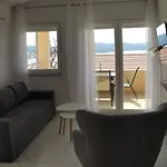 In Okrug Gornji With Sea View, Balcony, Air Conditioning, Wifi 5059-4 Apartamento Trogir